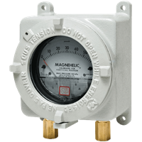 Dwyer Series AT22000 Differential Pressure Gauge